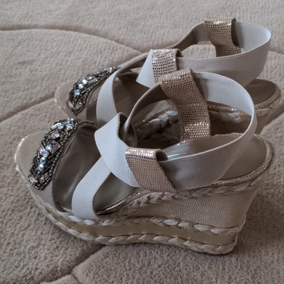 Donald Pliner Elastic Strap Wedges - Picture 3 of 8